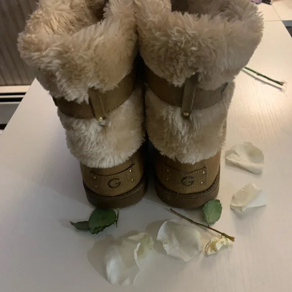 4/$15 G by Guess Addalyn fur boots - Picture 3 of 9